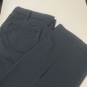 Nike Golf 36 x 32 Blue Check Dri-Fit Pockets Flat Front Zipper